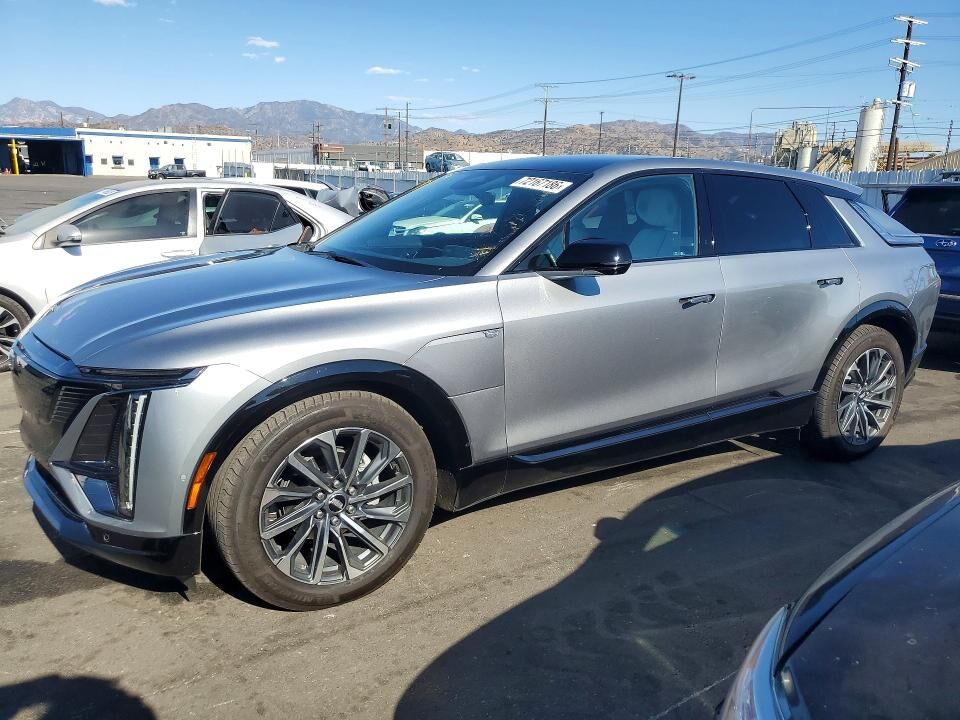 2025 CADILLAC Lyriq