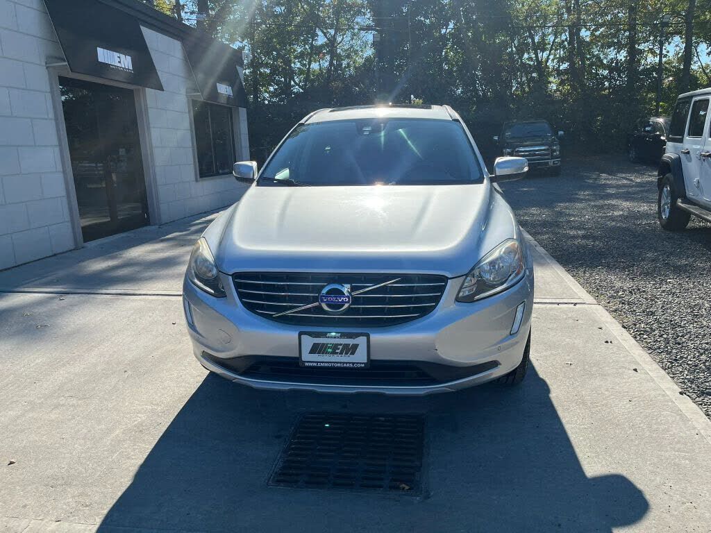 2016 VOLVO XC60
