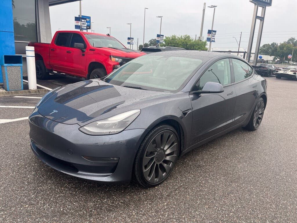 2022 TESLA Model 3