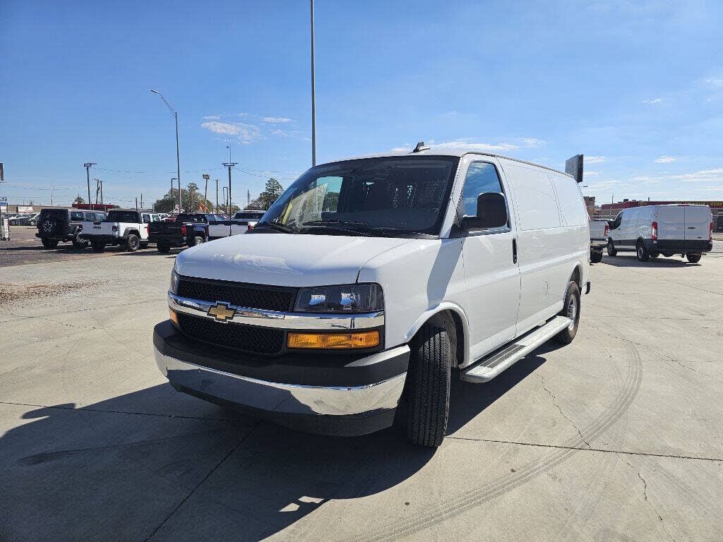 2025 CHEVROLET Express