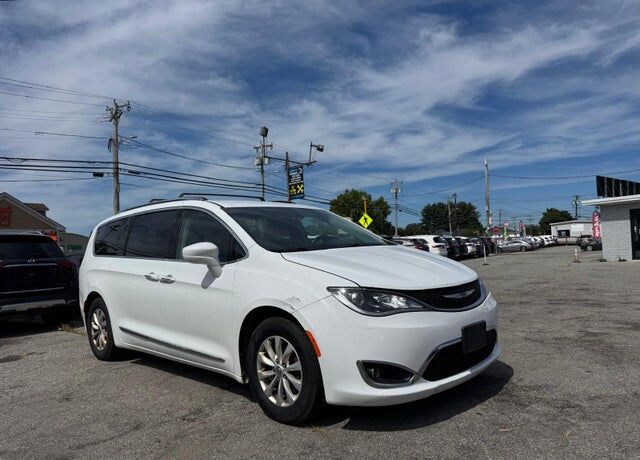 2019 CHRYSLER Pacifica
