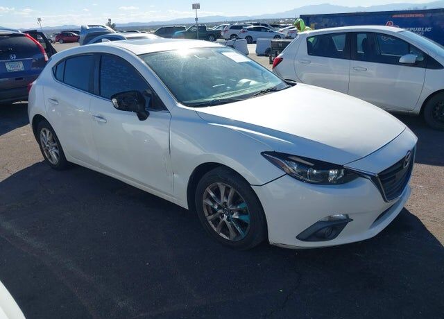 2016 MAZDA Mazda3