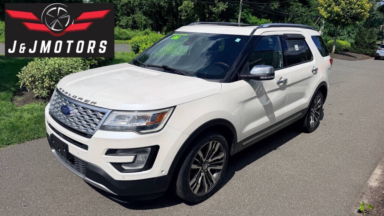 2017 FORD Explorer