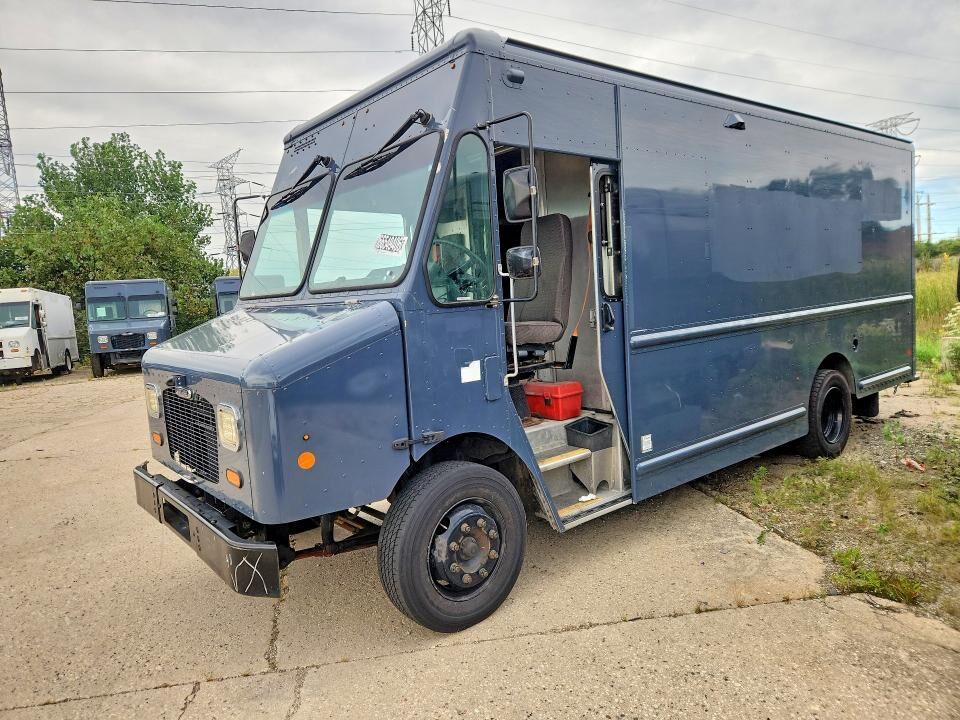 2021 FREIGHTLINER MT 45G Front Gasoline Engine Walk in Van Chassis