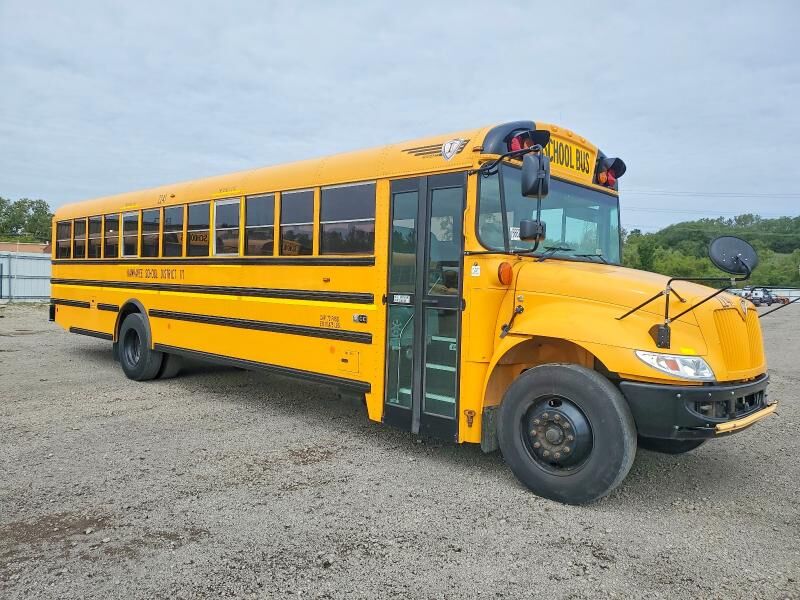 2022 IC BUS PB105