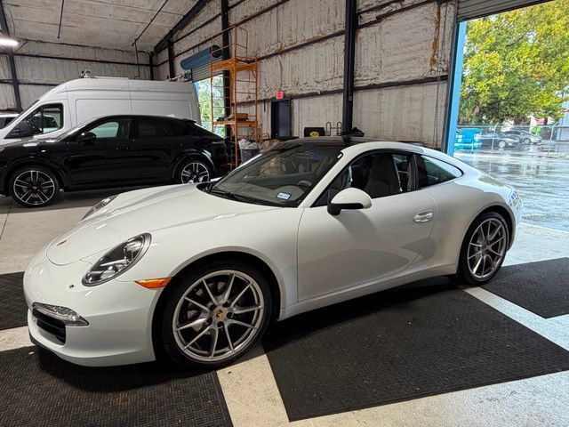 2015 PORSCHE 911