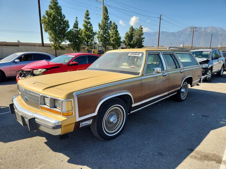 1991 FORD Crown Victoria