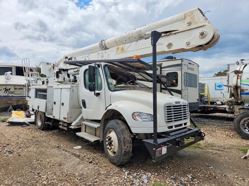 2021 FREIGHTLINER M2