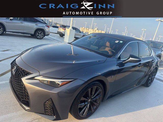 2025 LEXUS IS