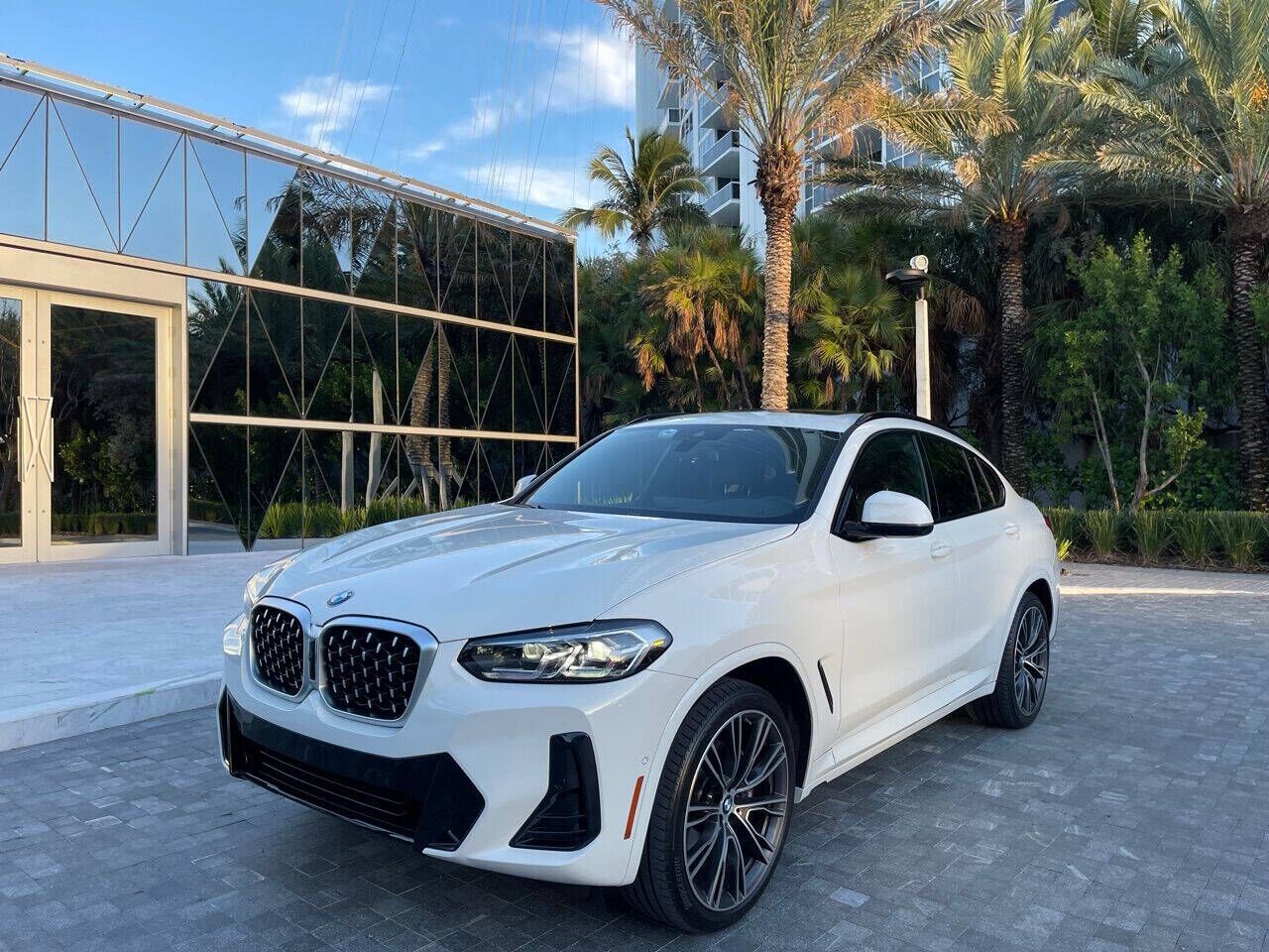 2022 BMW X4