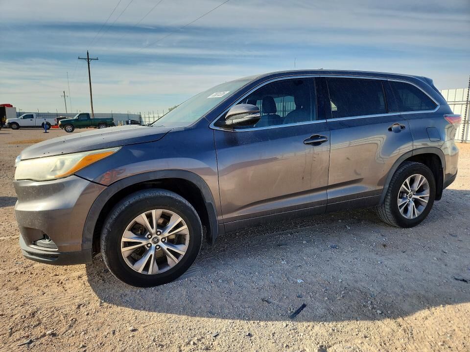2016 TOYOTA Highlander