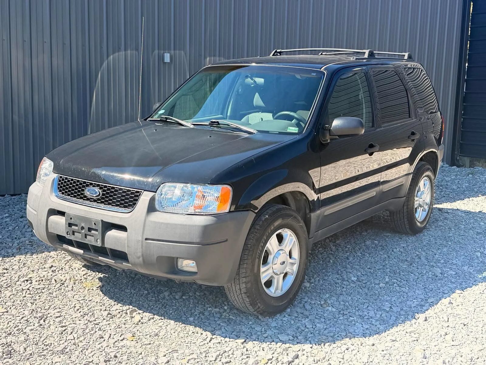 2004 FORD Escape