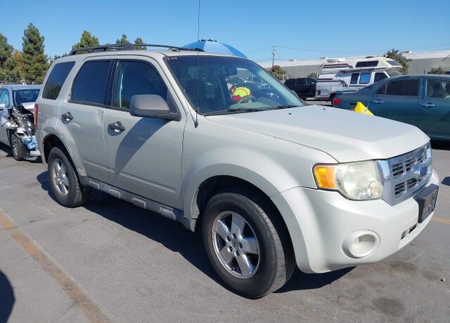 2009 FORD Escape