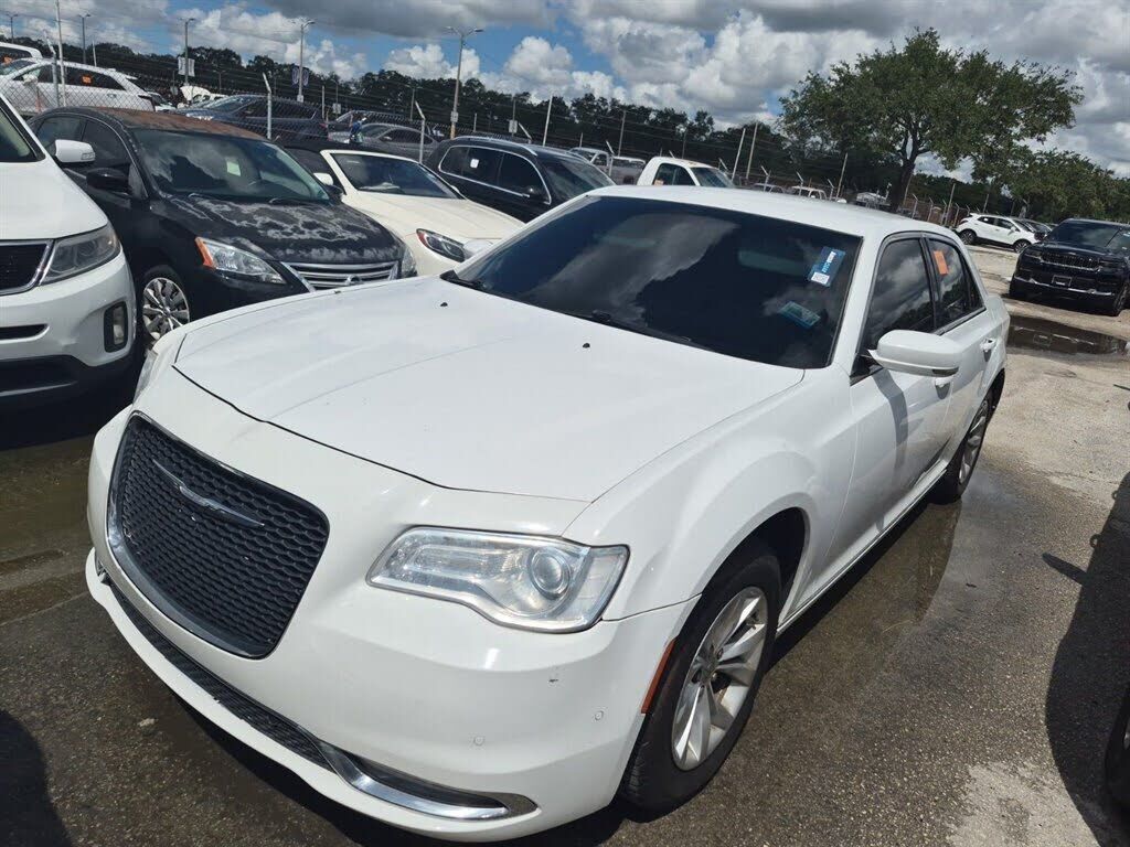 2015 CHRYSLER 300