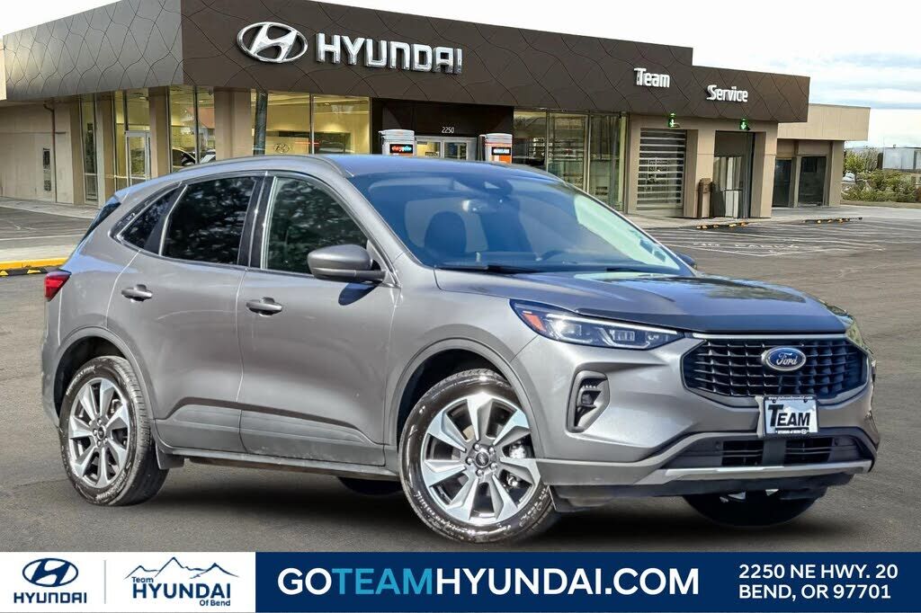 2025 FORD Escape