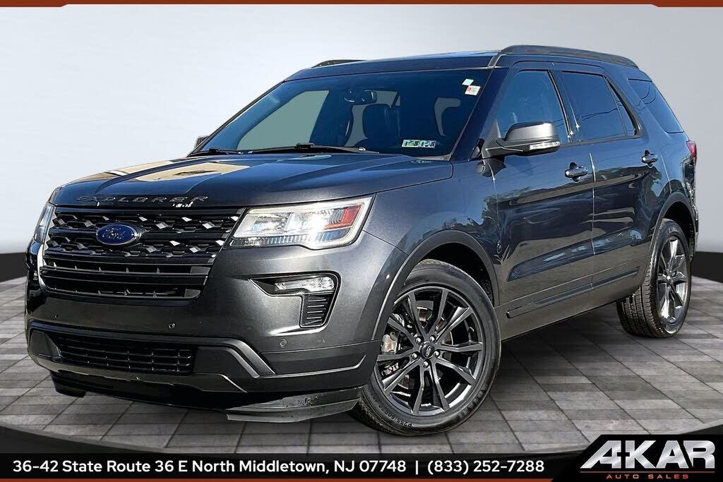 2018 FORD Explorer
