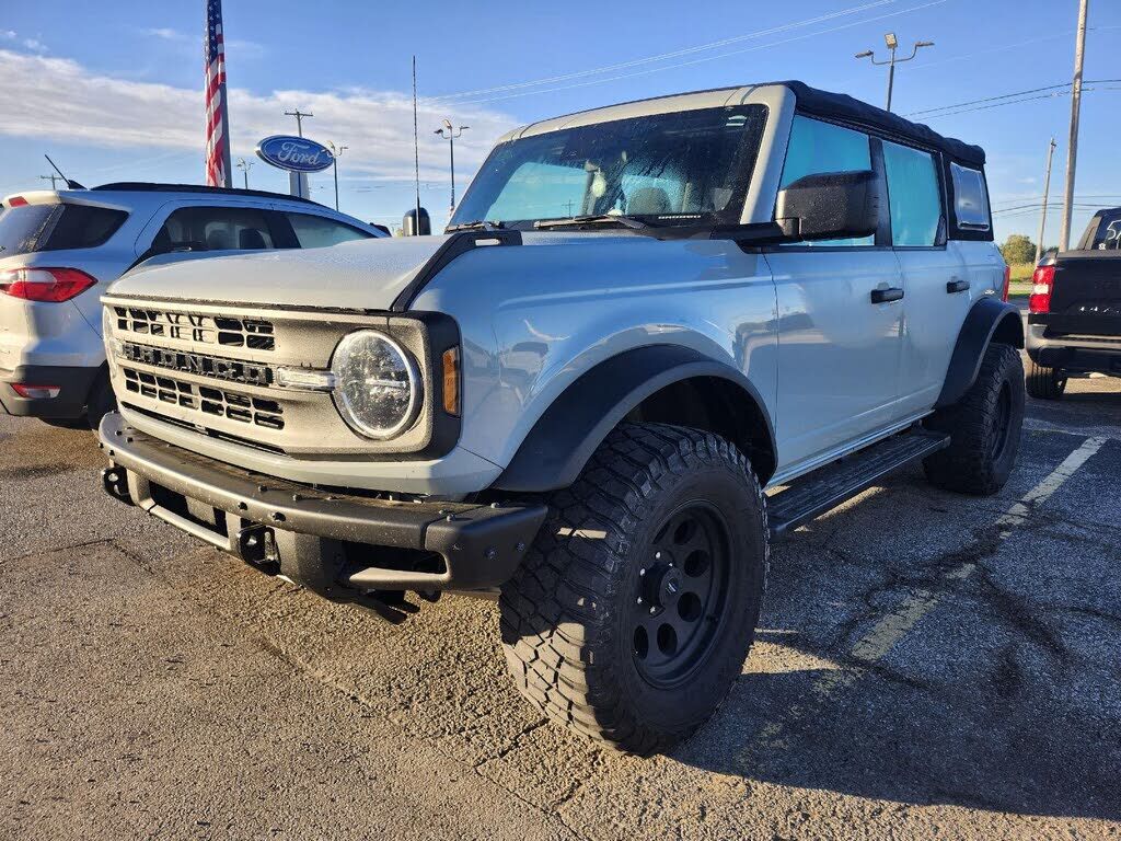 2022 FORD Bronco