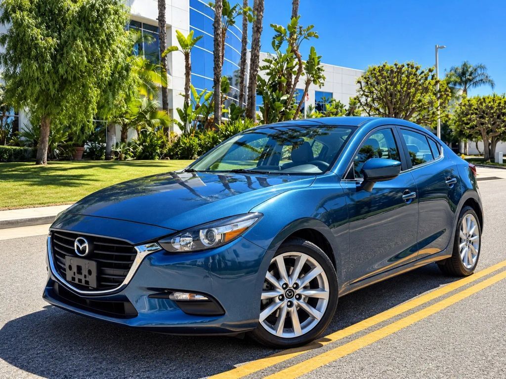 2017 MAZDA Mazda3