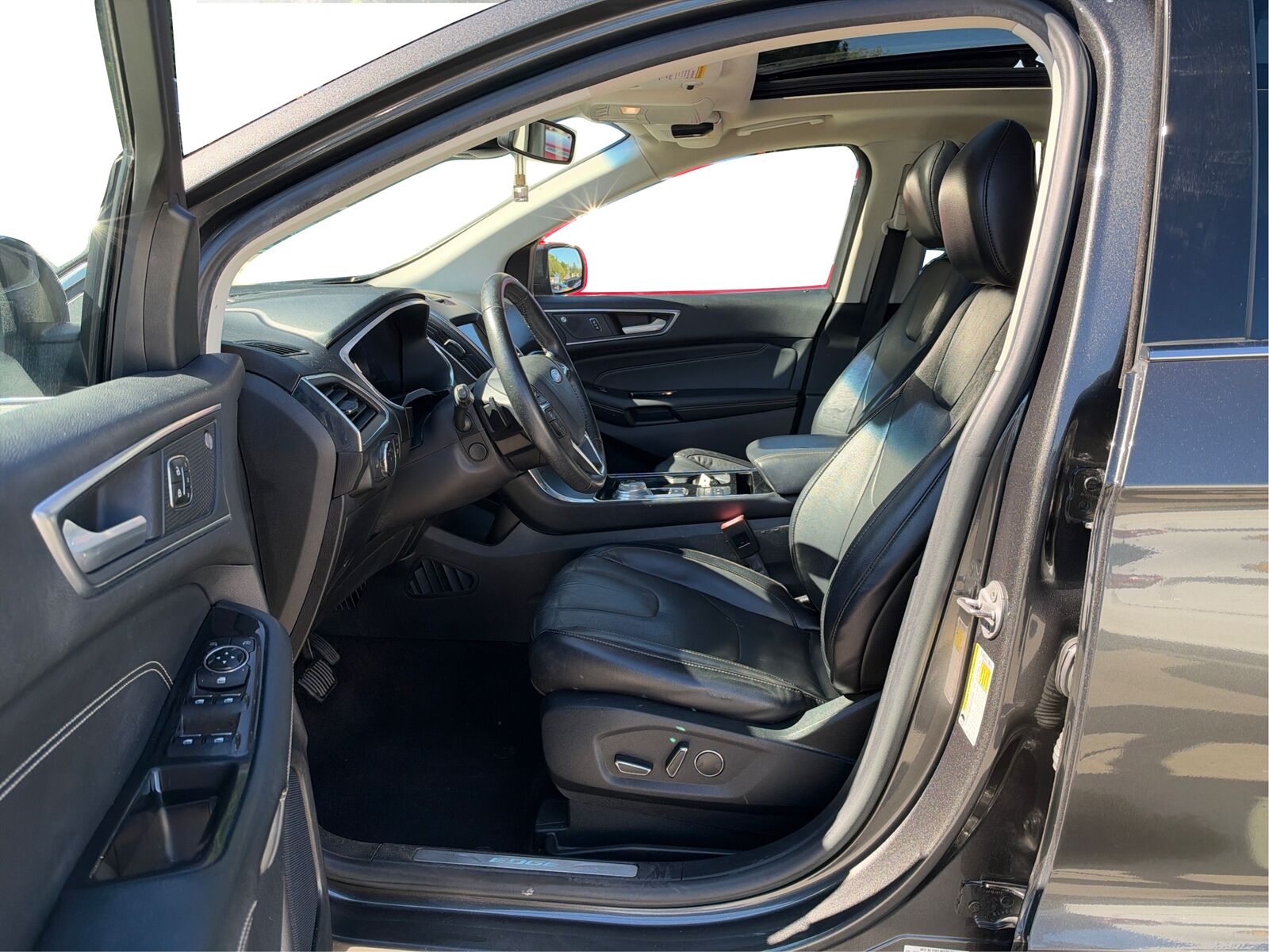 2019 FORD Edge
