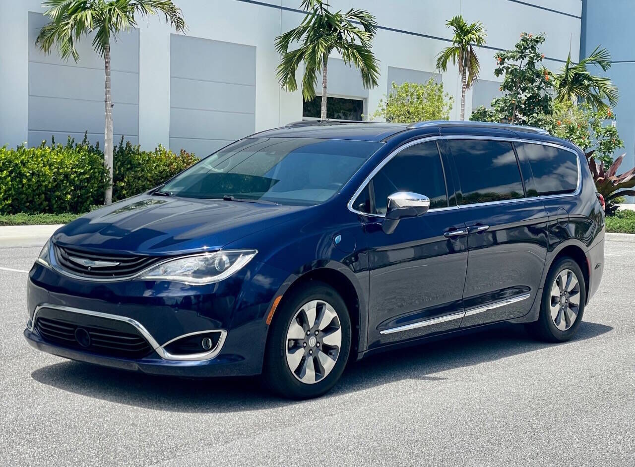 2017 CHRYSLER Pacifica