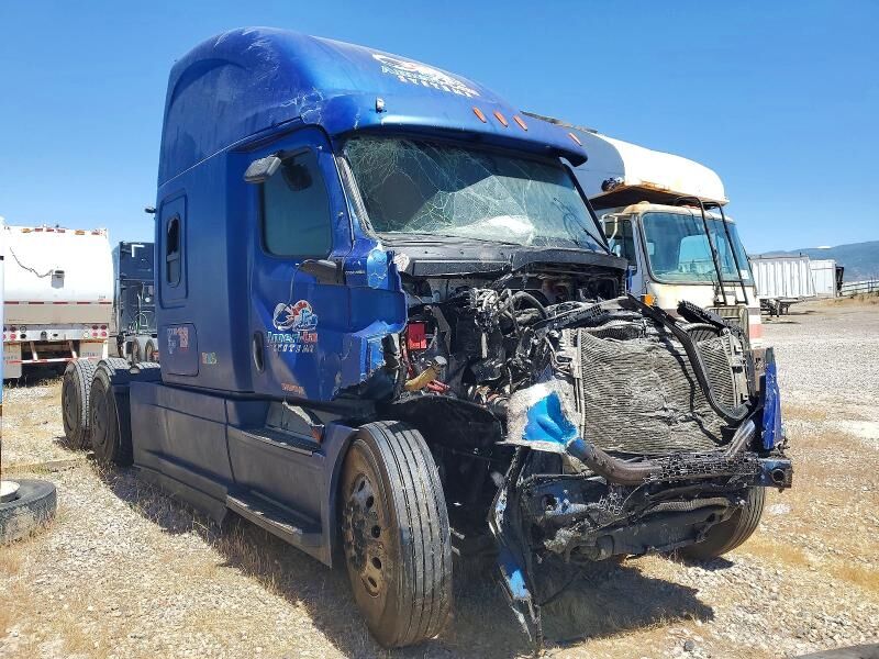 2023 FREIGHTLINER Cascadia