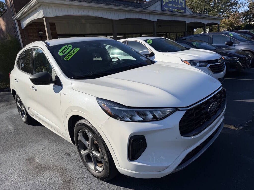 2024 FORD Escape