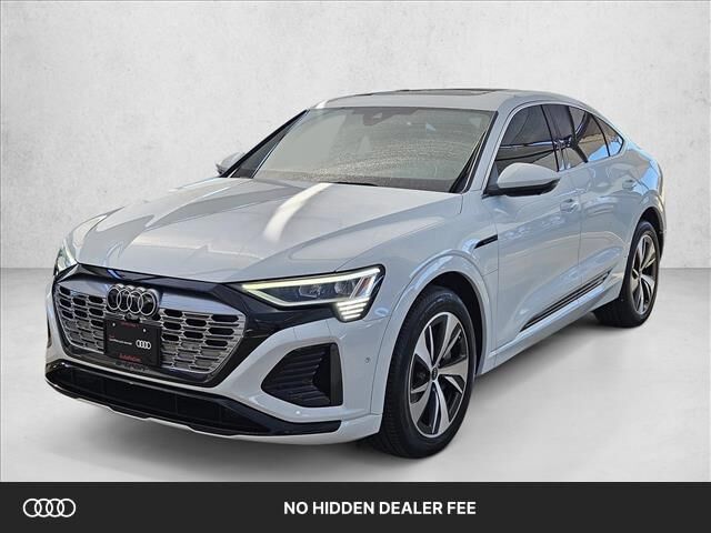 2024 AUDI Q8
