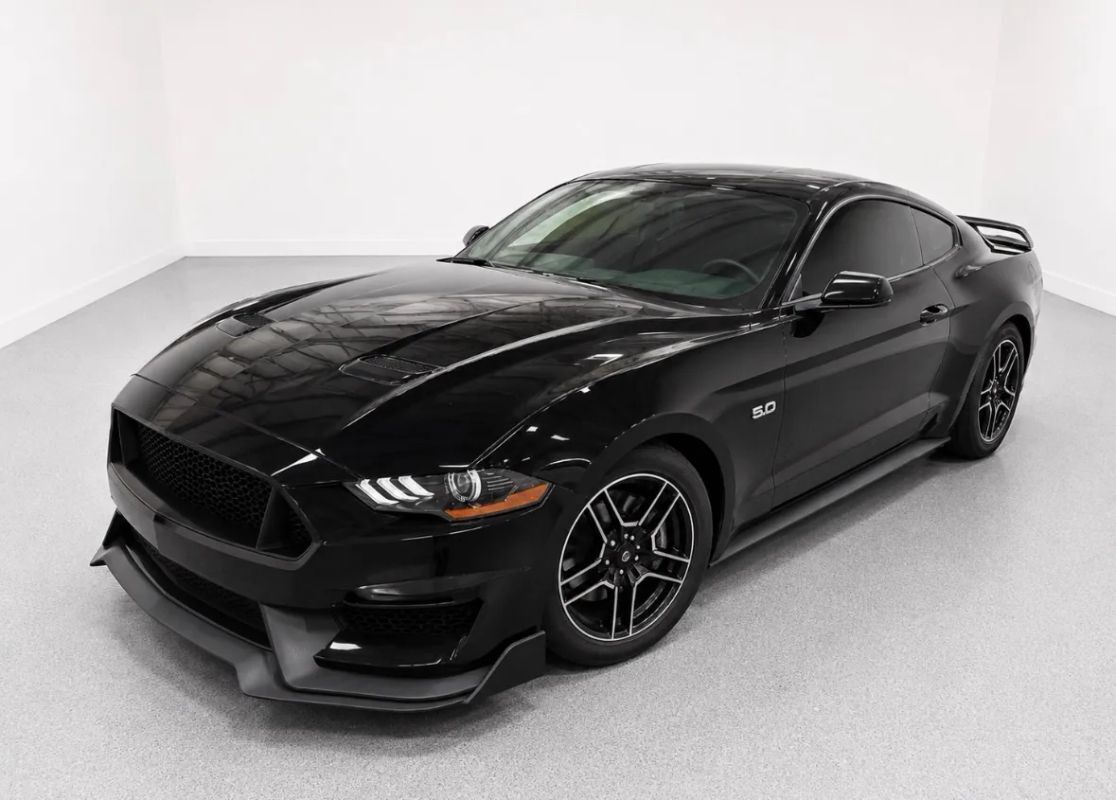 2020 FORD Mustang
