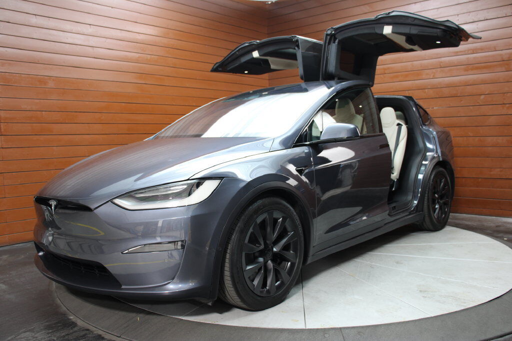 2022 TESLA Model X