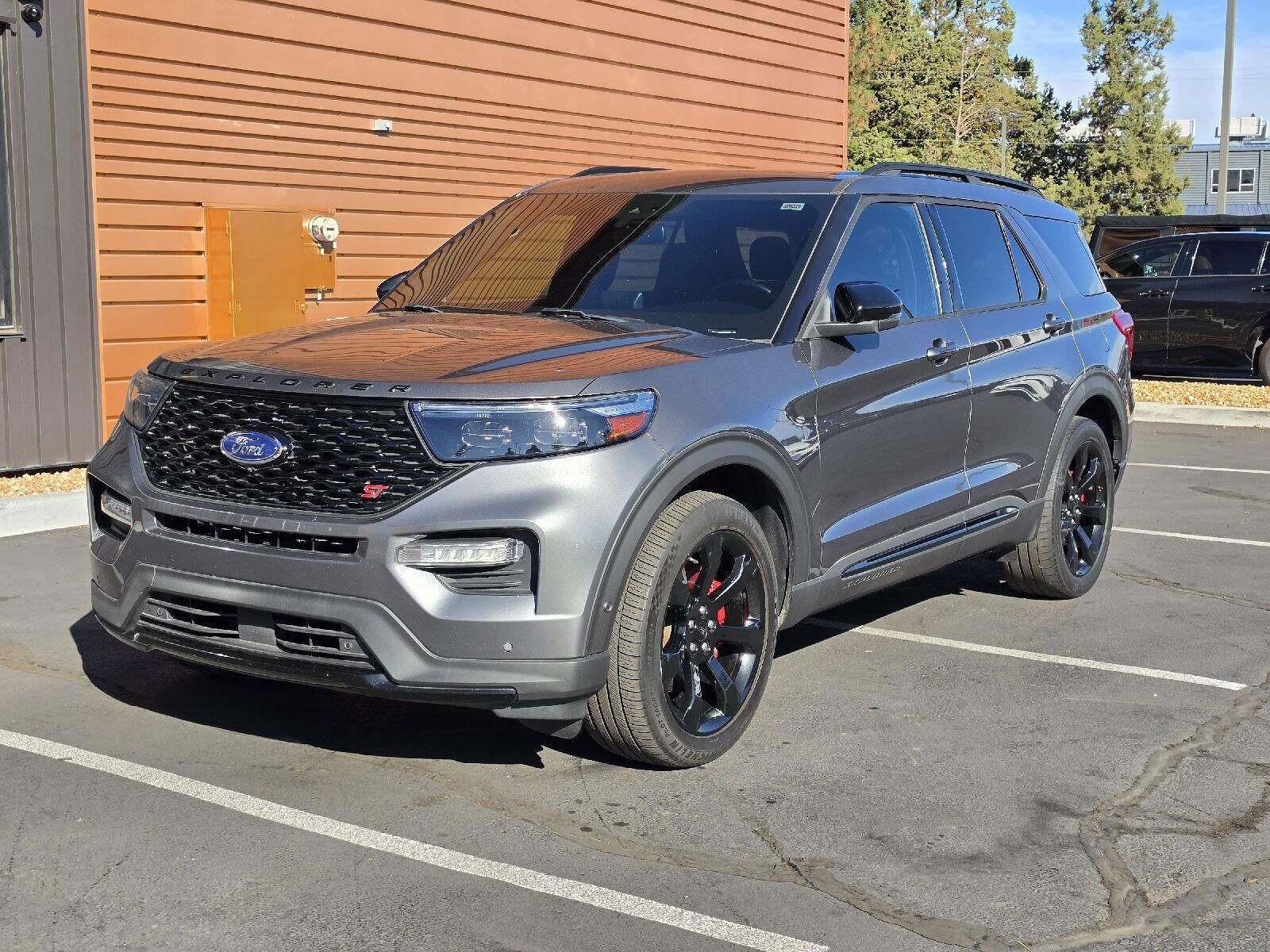 2021 FORD Explorer