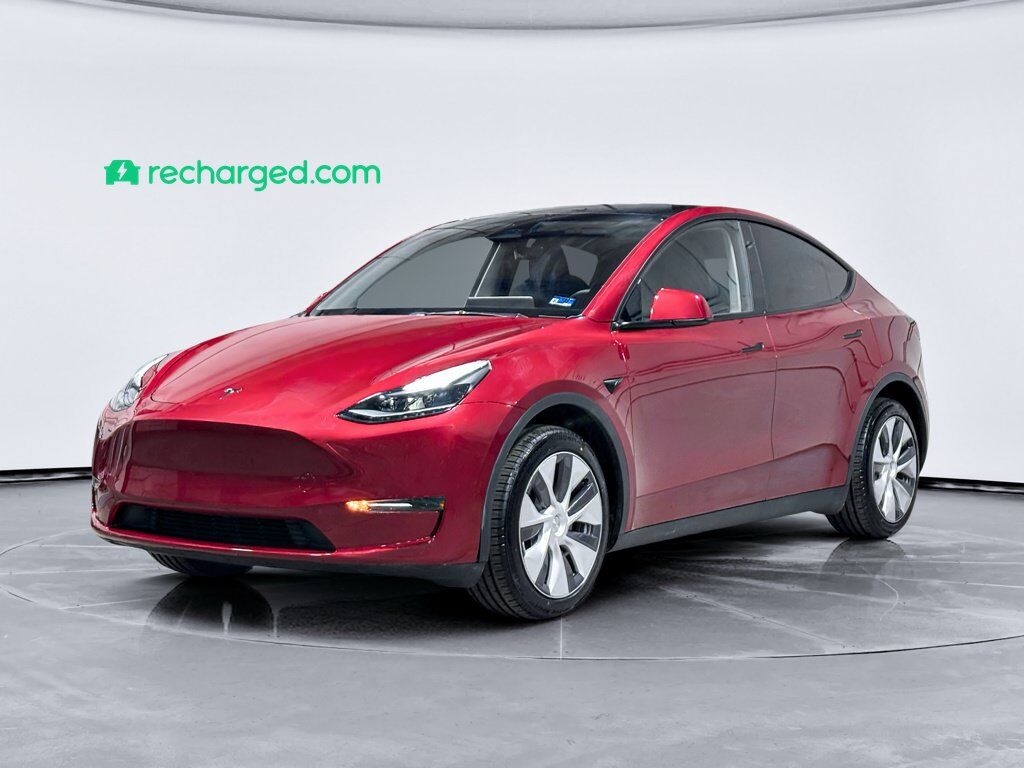 2024 TESLA Model Y