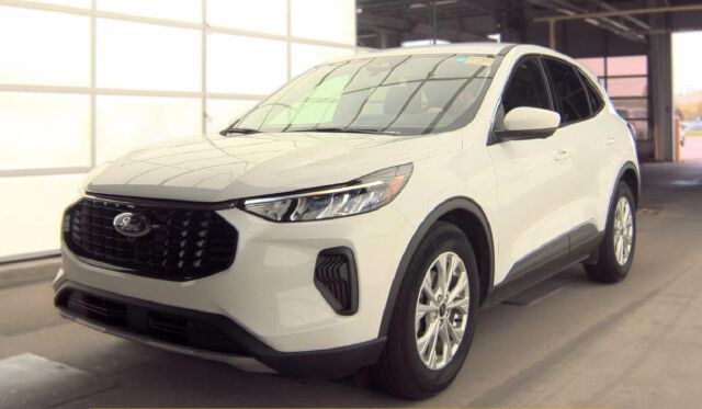 2023 FORD Escape