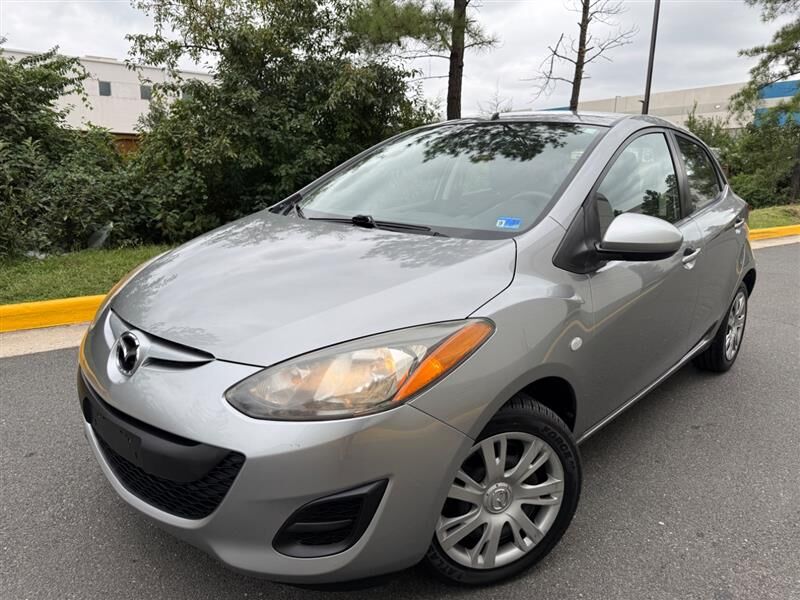 2012 MAZDA Mazda2