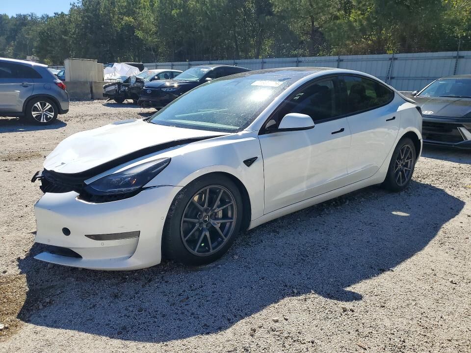 2021 TESLA Model 3
