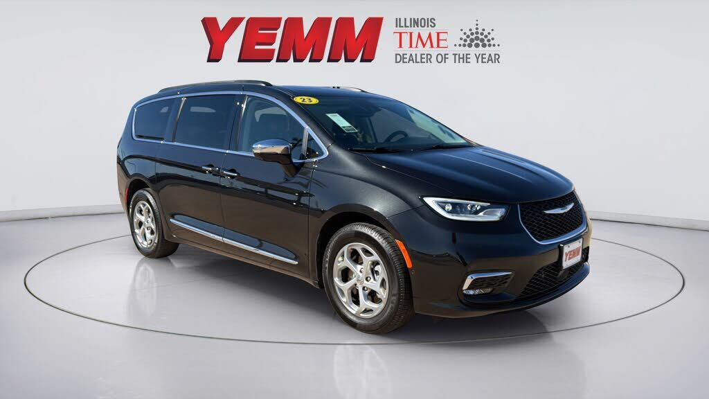 2023 CHRYSLER Pacifica