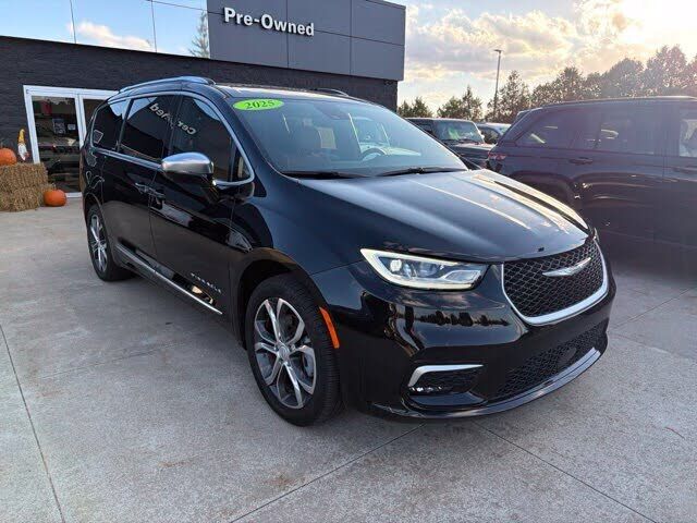 2025 CHRYSLER Pacifica