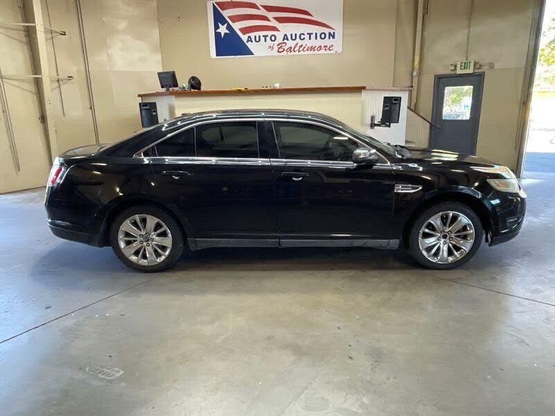 2011 FORD Taurus