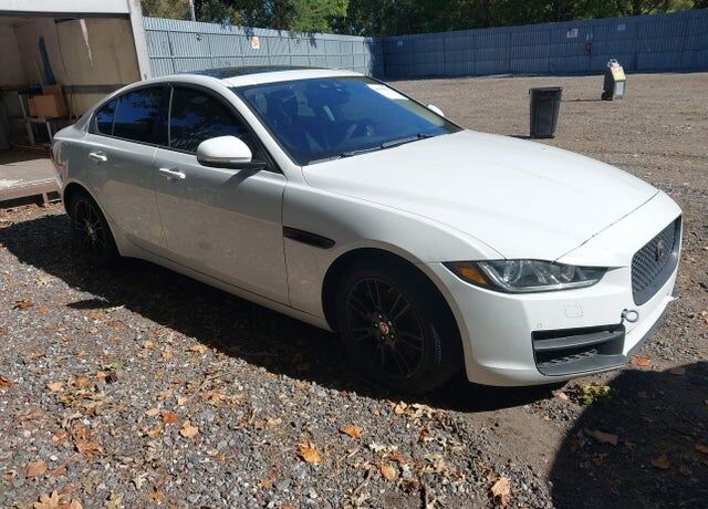 2018 JAGUAR XE