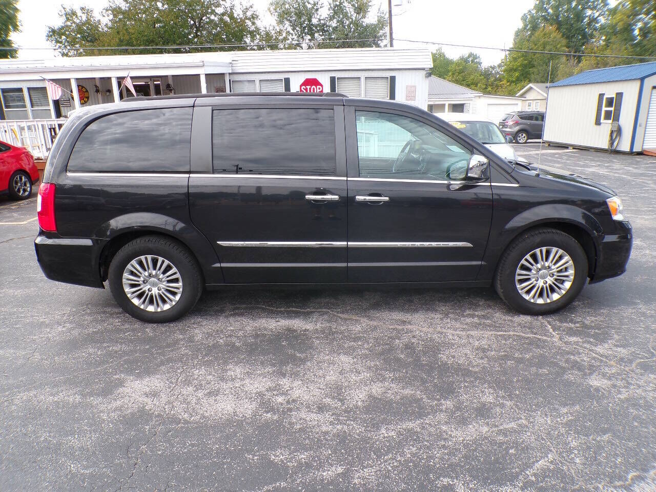 2015 CHRYSLER Town and Country