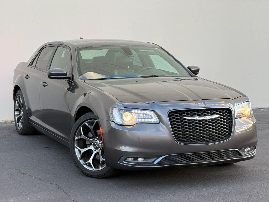 2017 CHRYSLER 300