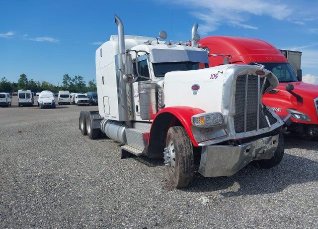 2014 PETERBILT 389