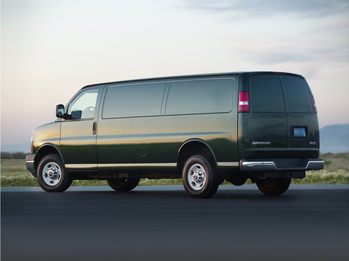 2016 GMC Savana