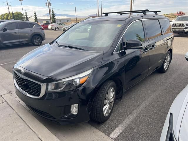 2015 KIA Sedona