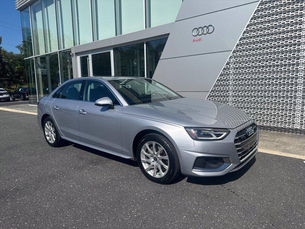 2022 AUDI A4