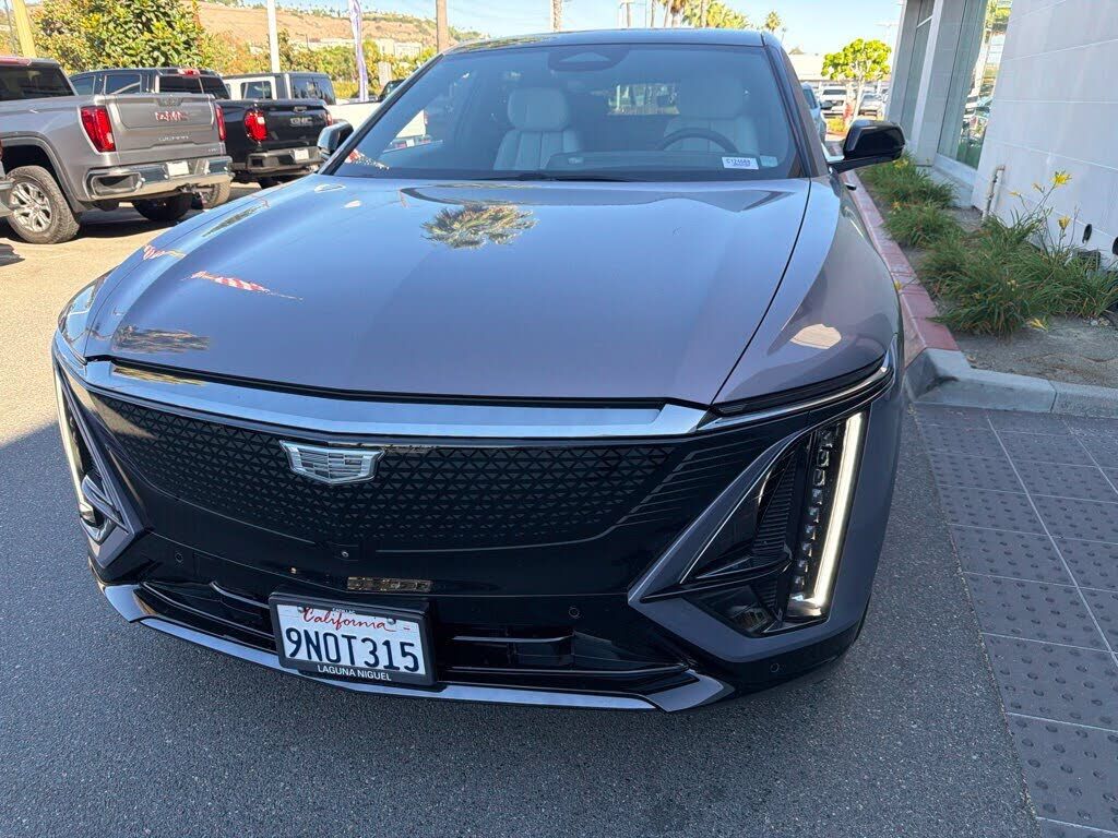 2024 CADILLAC Lyriq