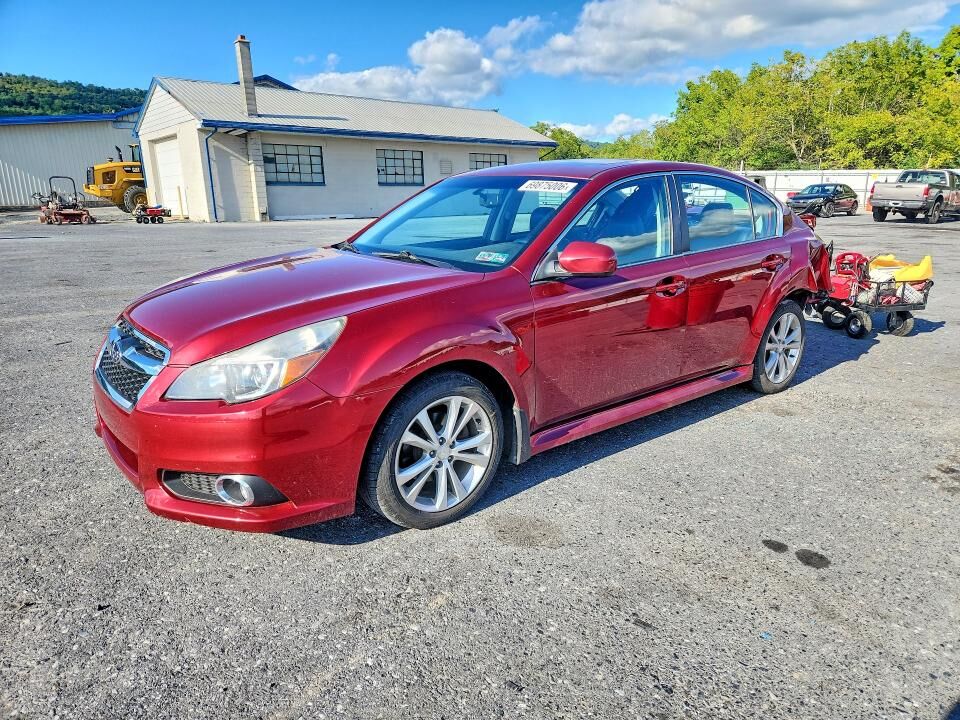 2013 SUBARU Legacy