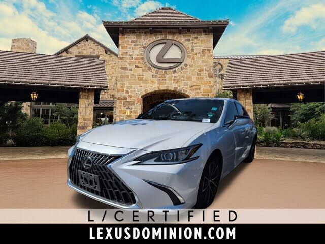 2023 LEXUS ES