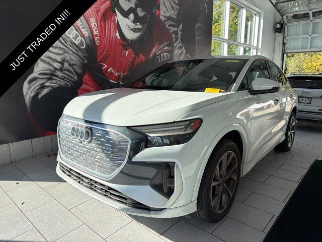 2023 AUDI Q4
