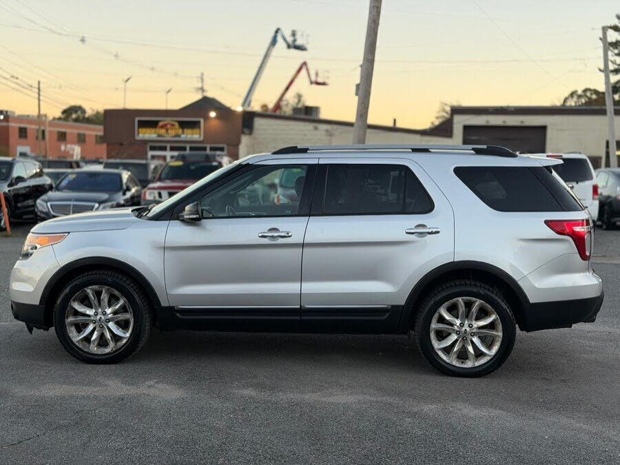 2013 FORD Explorer