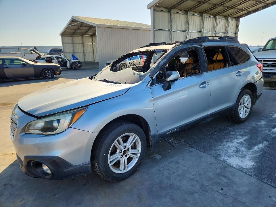 2016 SUBARU Outback